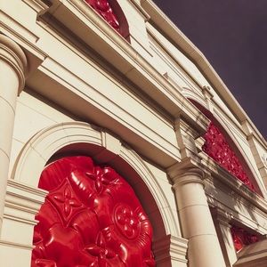 Meet your Posher, Esther